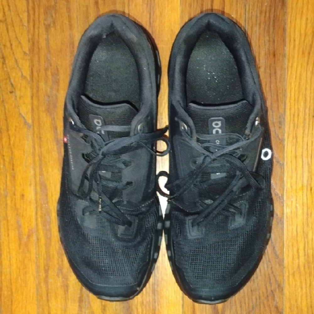 On Running Men's Black Athletic Sneakers - Picture 4 of 6